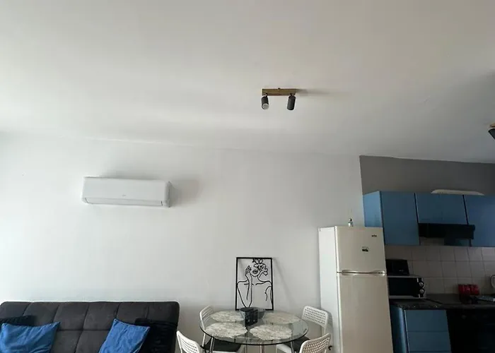 Apartmán 1 Bedroom With Communal Pool *