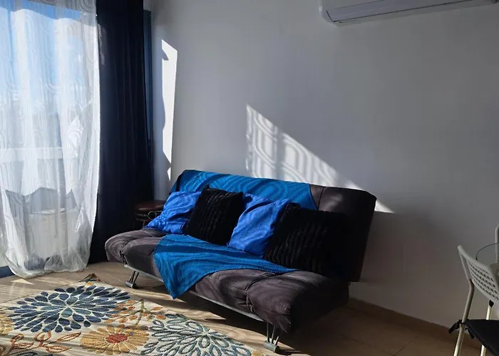 아파트 1 Bedroom With Communal Pool *