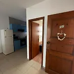 1 Bedroom With Communal Pool 파포스