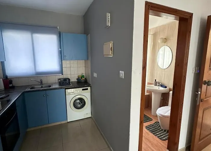 1 Bedroom With Communal Pool アパート *